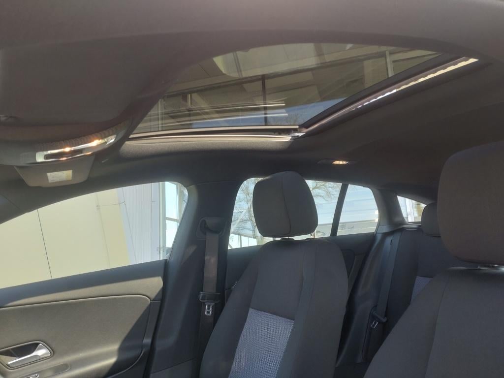 Mercedes-Benz Cla shooting brake 180 business sol. | automaat