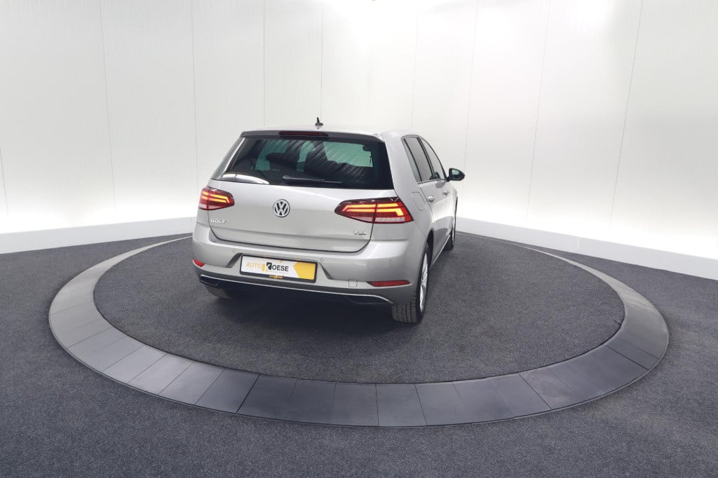 Volkswagen Golf 1.0 tsi 110pk highline | adaptieve cruise control | apple c