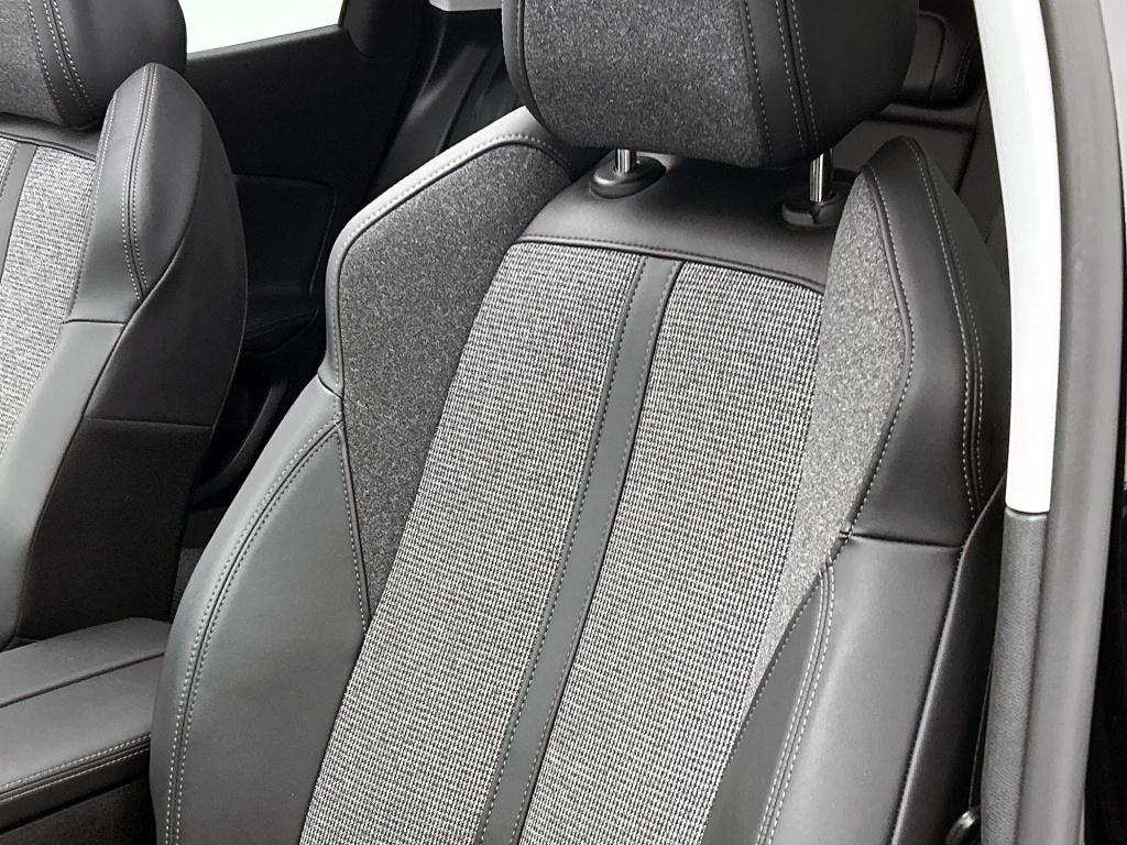 Peugeot 3008 130 pk automaat premium avantage elektrische achterklep | stoe