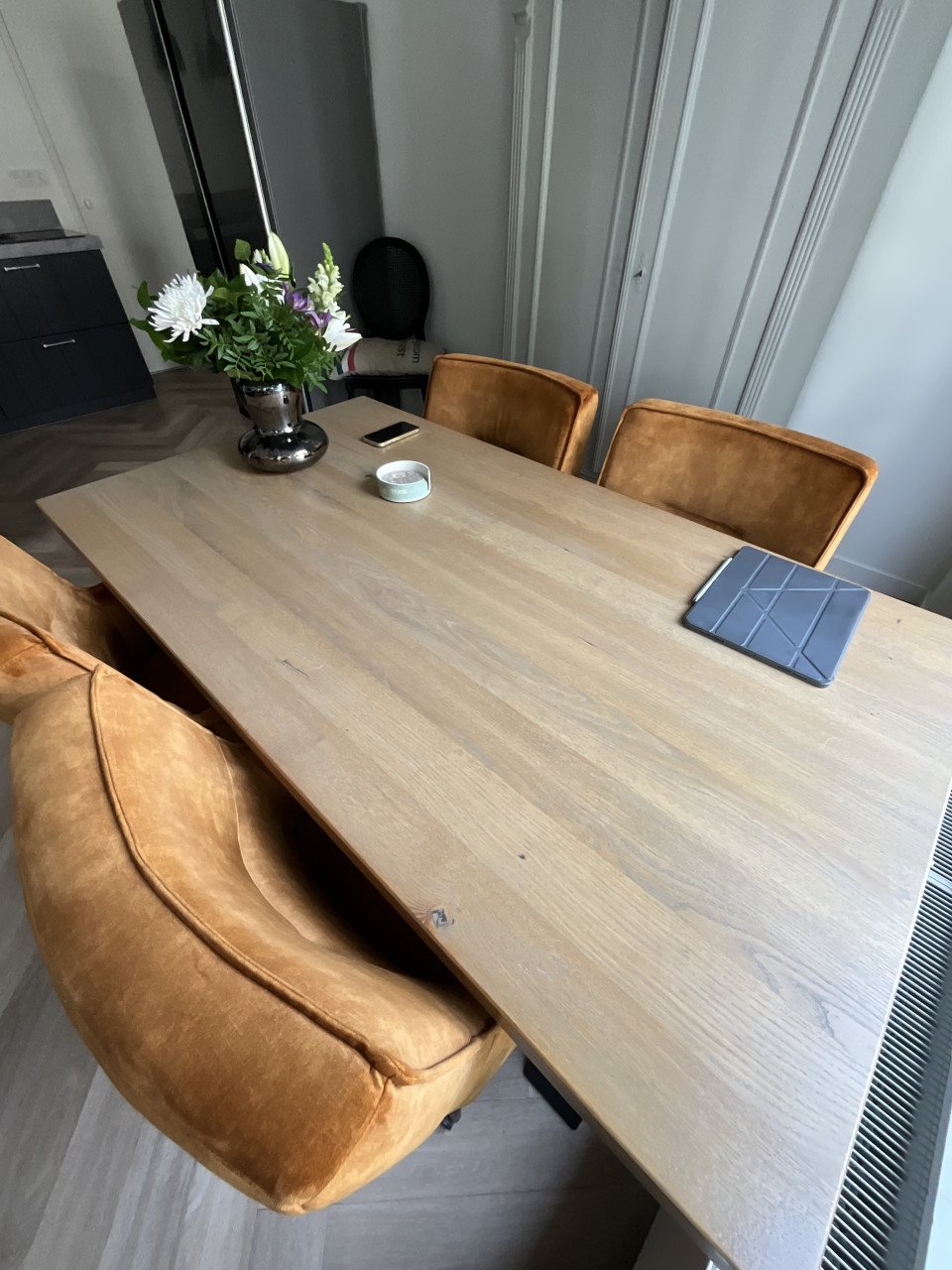 Te koop eetkamertafel met stoelen