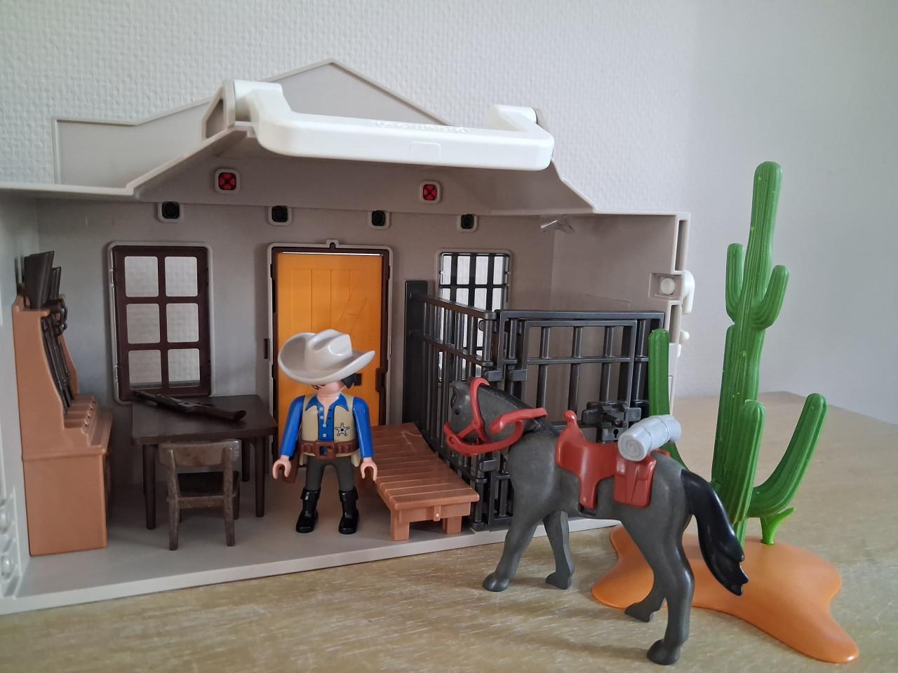 Playmobil western city in koffer setnr 4398