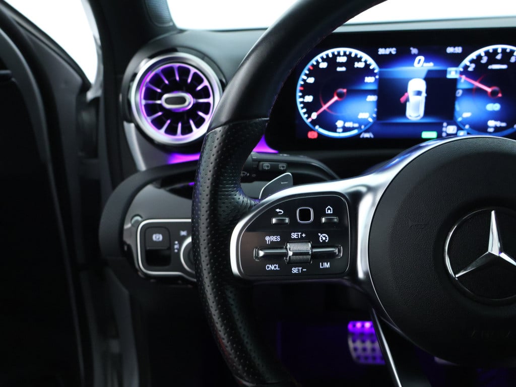 Mercedes-Benz A-Klasse 250 e business solution amg inclusief 24 maanden mb 