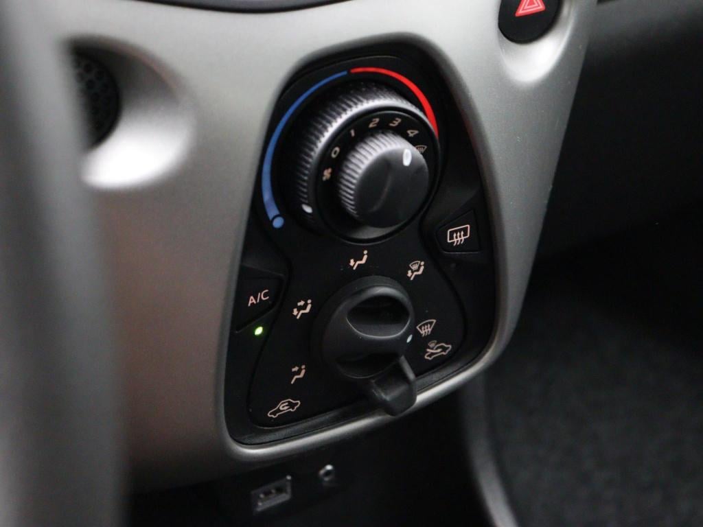 Peugeot 108 1.0 e-vti active | airco