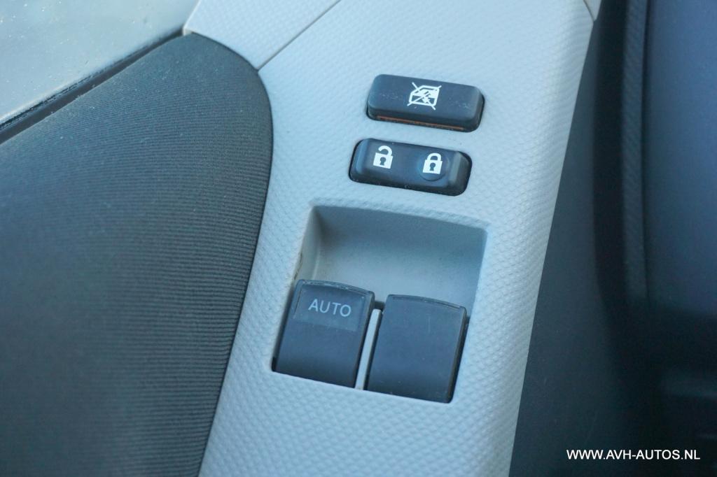 Toyota Yaris 1.0 vvti acces