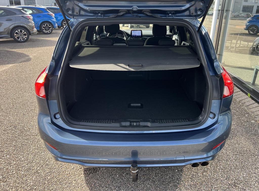 Ford Focus 1.0 ecoboost 125pk st line , trekhaak , carplay , climate contro