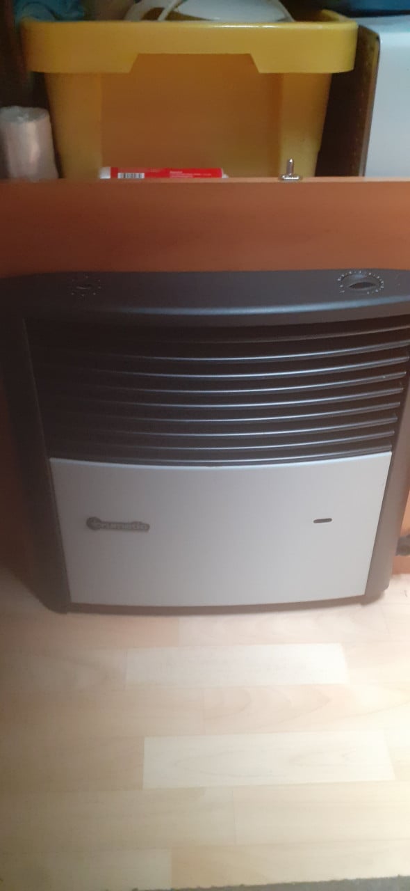 Caravan Hobby De Luxe 495 uit 2006