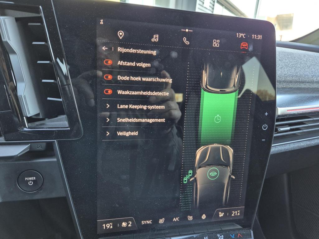 Renault Megane E-tech ev60 optimum charge techno 360° camera, blind spot de