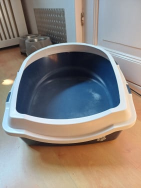 Superfijne XXL, OPEN KATTENBAK met opstaande rand, EUROPET