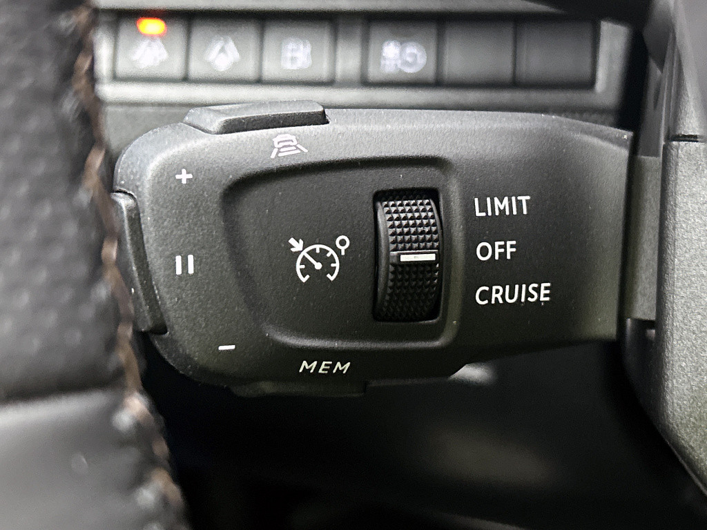 Peugeot 3008 plug-hybrid 225pk automaat gt | rijklaar | panorama dak | elek
