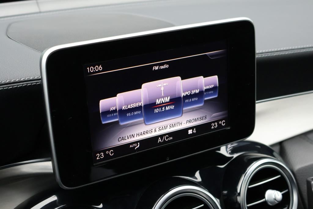 Mercedes-Benz Glc 250 d 4matic amg l panoramadak l trekhaak l stoelverwarmi