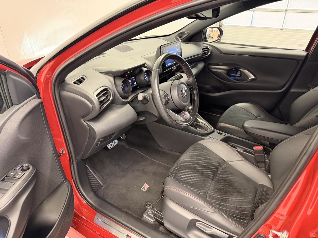 Toyota Yaris 1.5 hyb. executive
