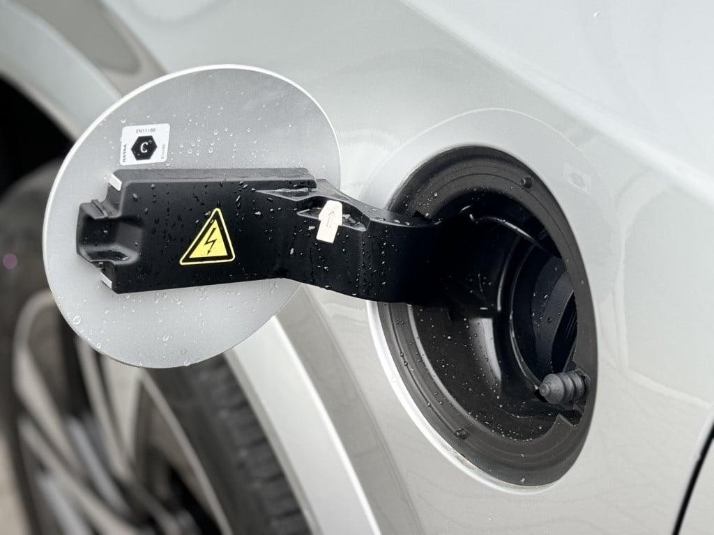 Volvo XC90 t8 390pk recharge r-design| panodak| adap.cruise| trekhaak| 360c