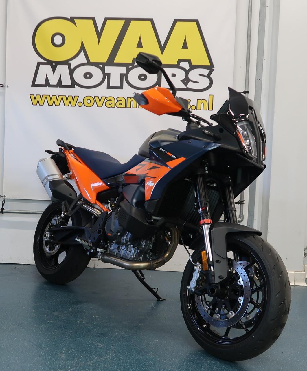 2026 KTM 890 SMT demo motor