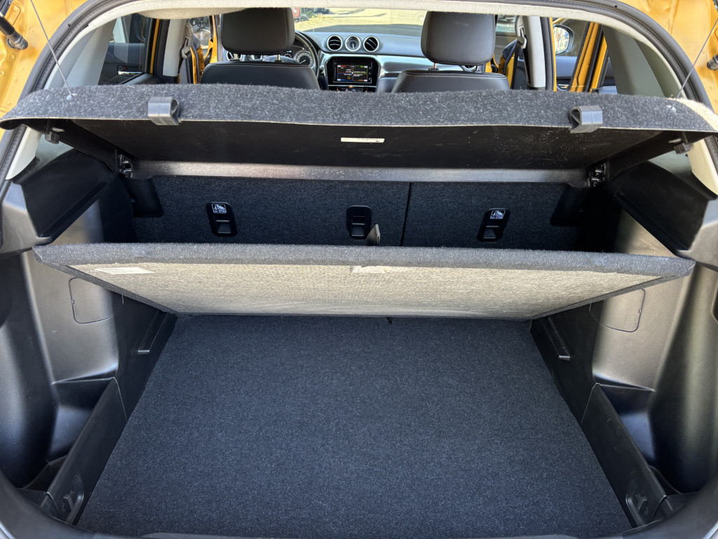 Suzuki Vitara 1.4 boosterjet style smart hybrid