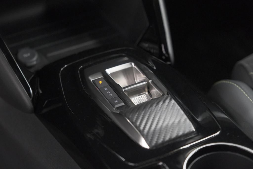 Peugeot 2008 puretech 130 eat8 gt | 360 camera | adaptieve cruise control |