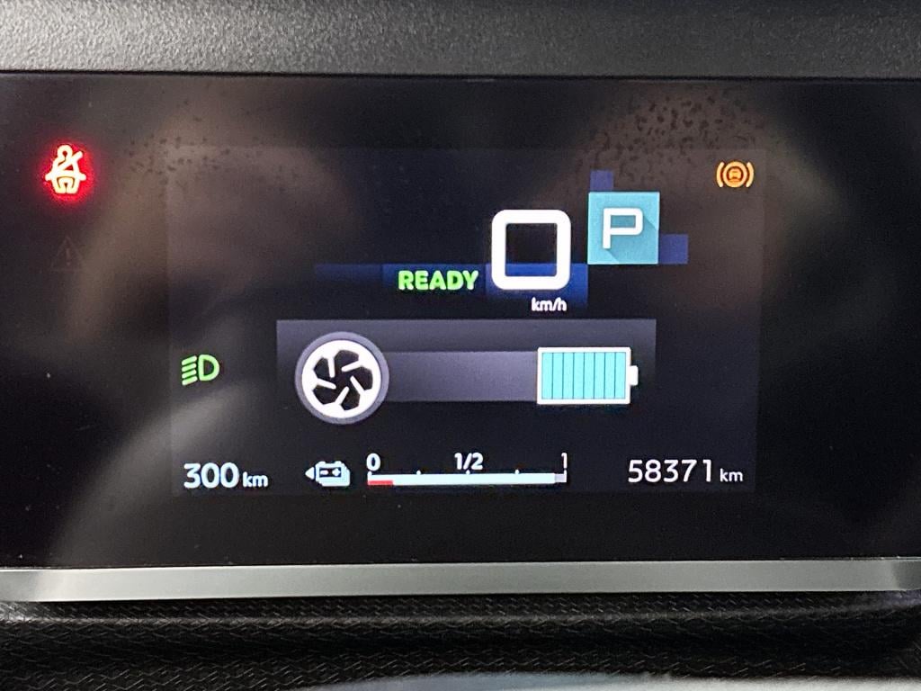 Citroen Ë-c4 50 kwh shine pack business | rijklaar | stoelverwarming | head
