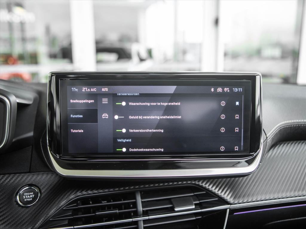 Peugeot 2008 1.2 hybrid 136pk e-dcs6 gt | panoramadak | camera | navigatie 