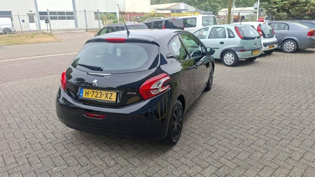 Peugeot 208 1.2 vti active