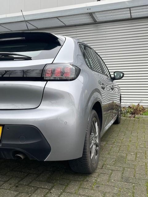 Peugeot 208 1.2 puretech active pack|airco|navi|cruise|nap|app