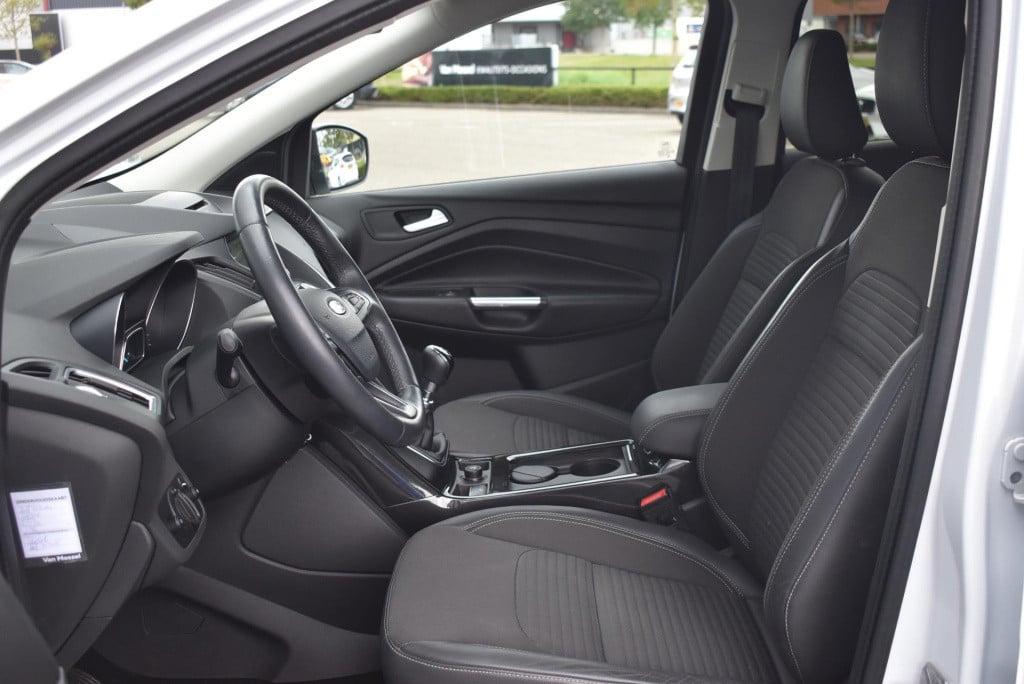 Ford Kuga 1.5 ecoboost titanium