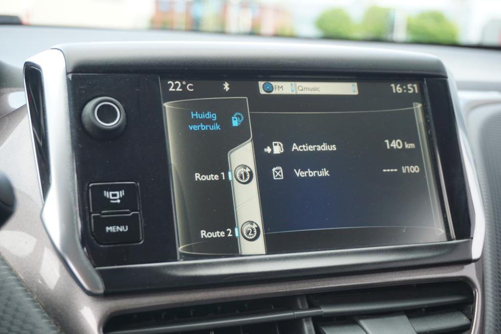 Peugeot 2008 1.2 vti active airco / navi / cruise / elektr. ramen / trekhaa