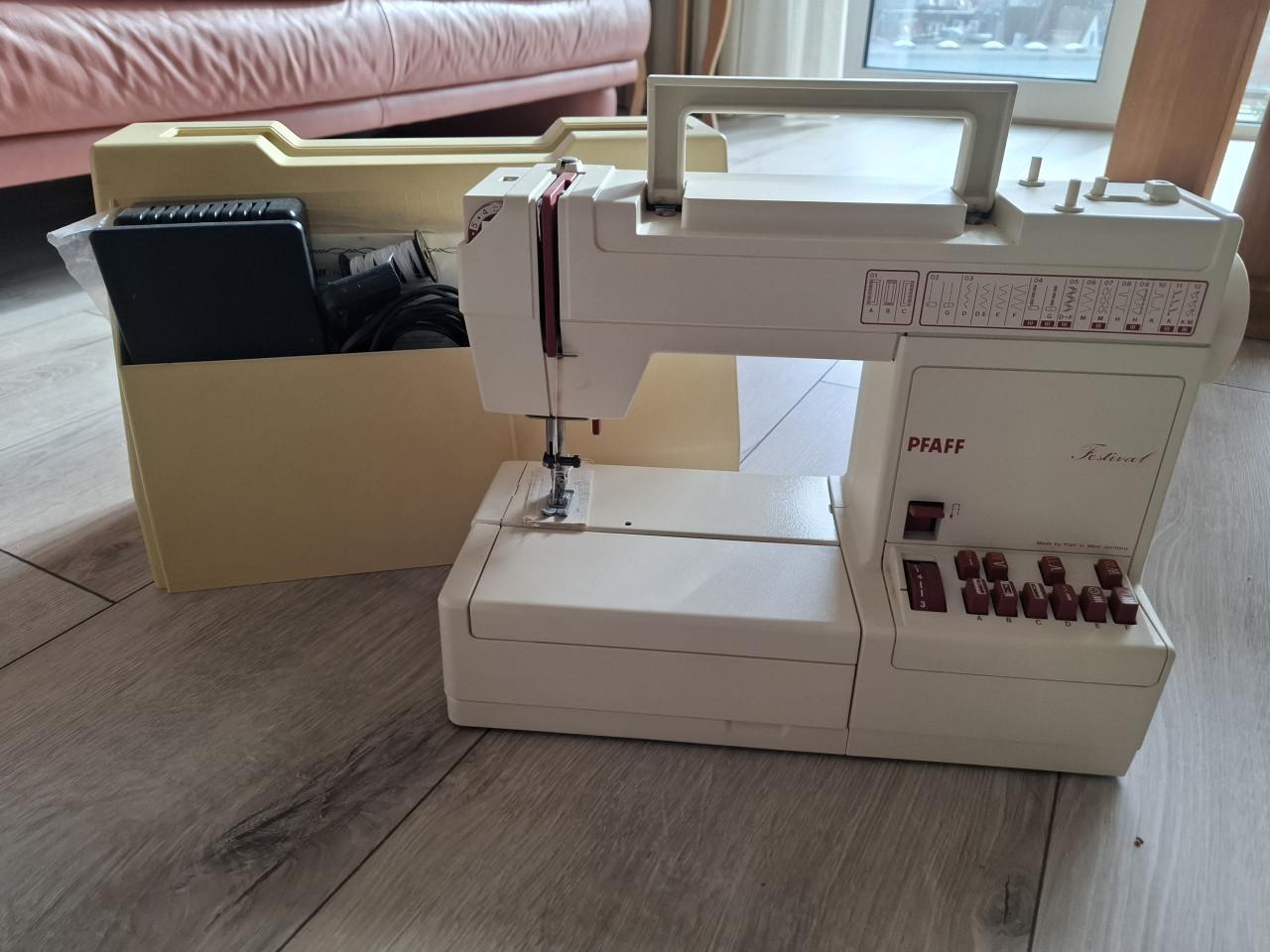 Pfaff Festival Naaimachine