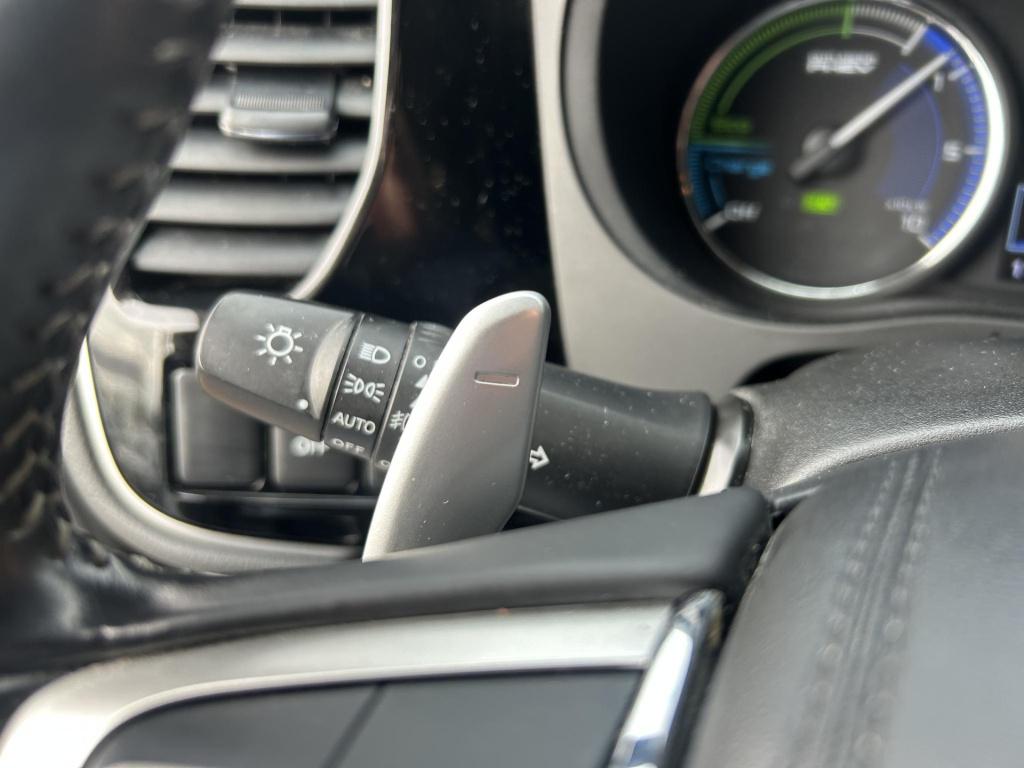 Mitsubishi Outlander 2.4 phev pure+