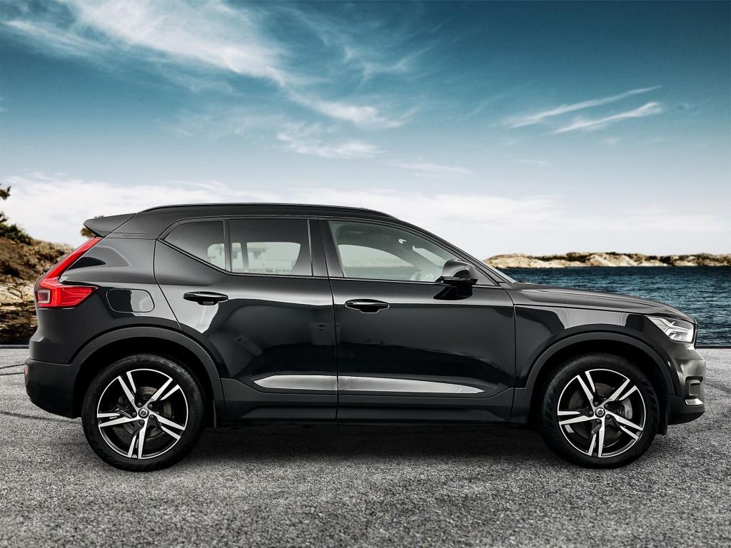 Volvo XC40 t5 262pk recharge r-design| pano| adap.cruise| 360camera