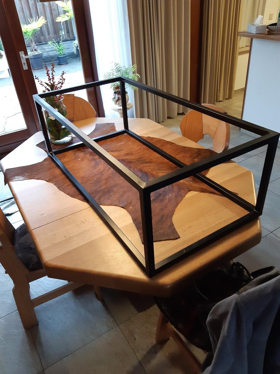 Lamp frame