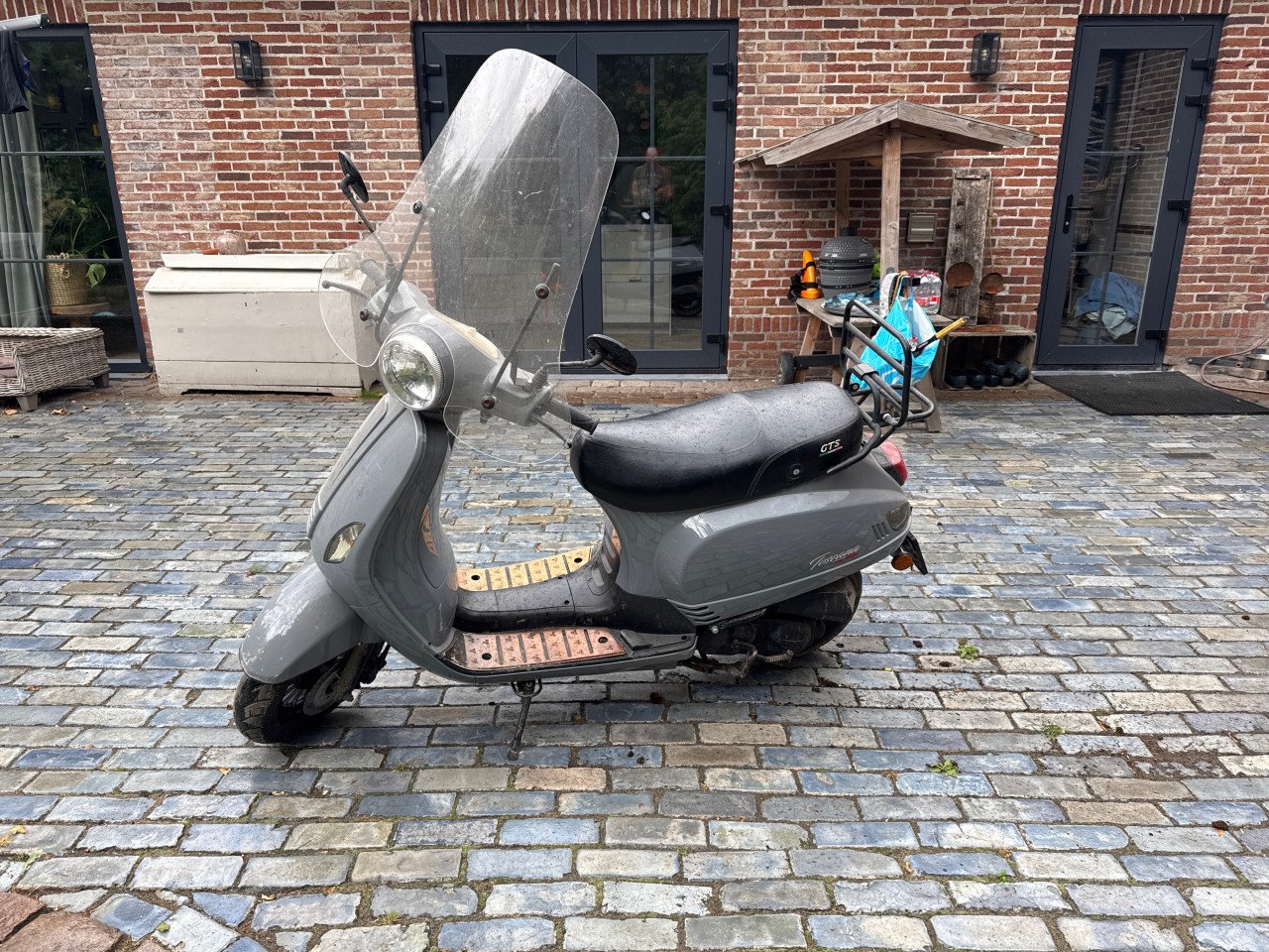 Scooter  GTS toscana pure