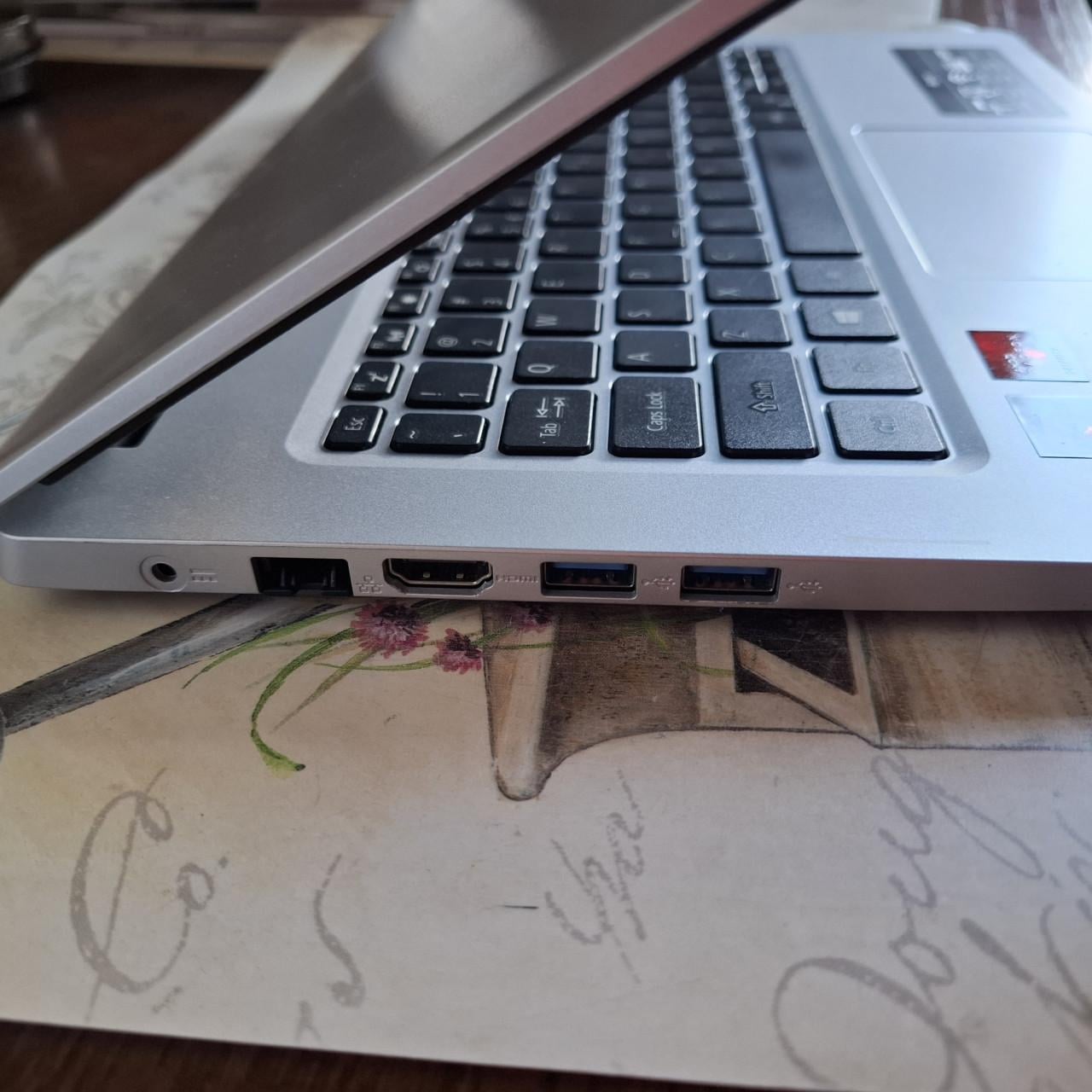 Nette laptop ACER Aspire 3 eventueel met extra LG Flatron monitor