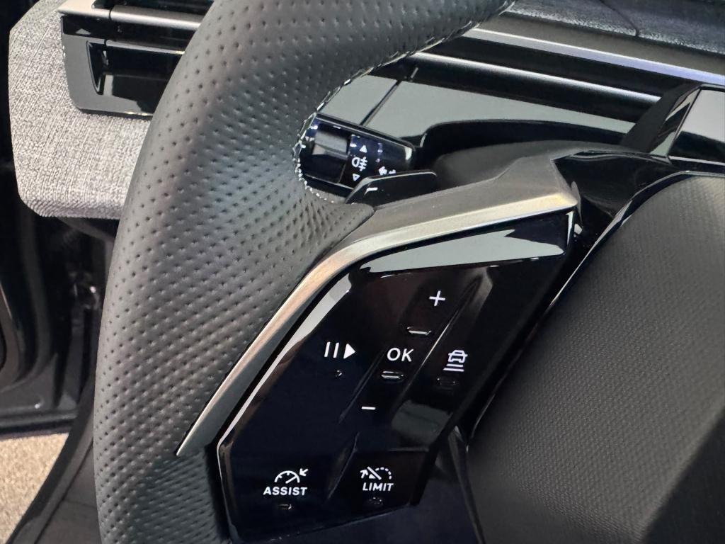 Peugeot E-3008 gt 73 kwh