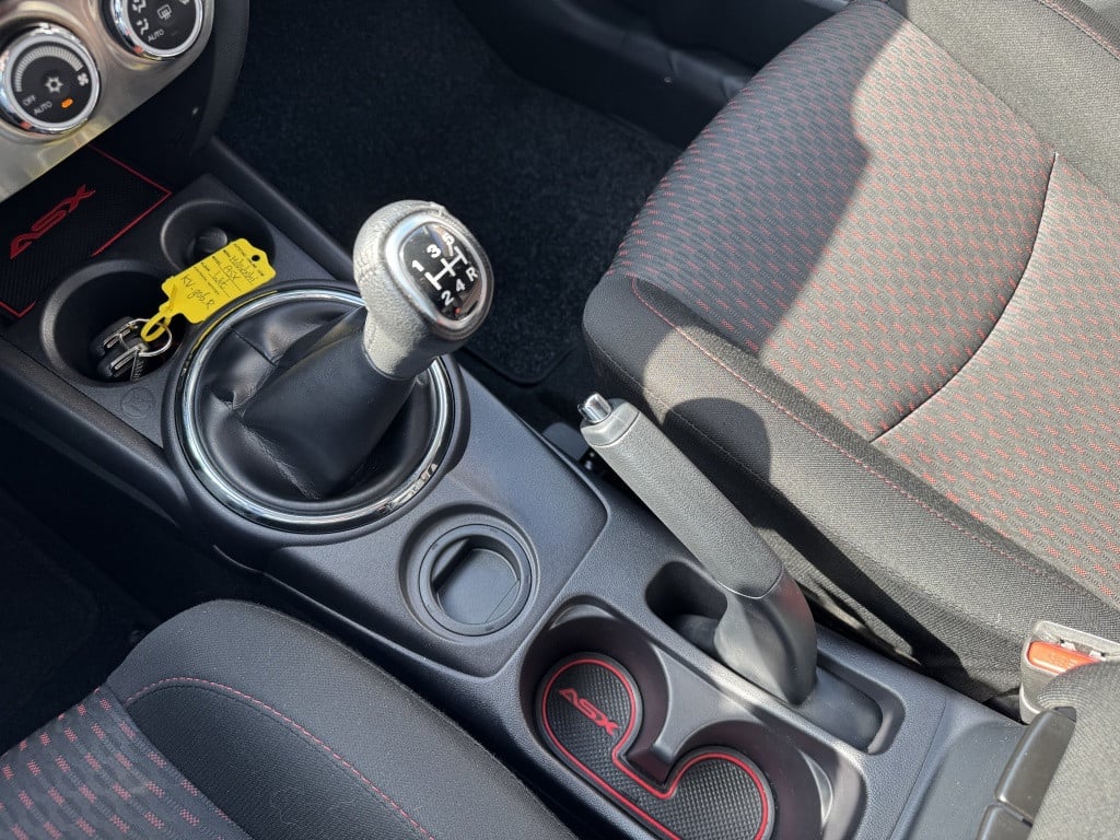 Mitsubishi Asx 1.6 cleartec intense | navigatie | trekhaak | airco | achter