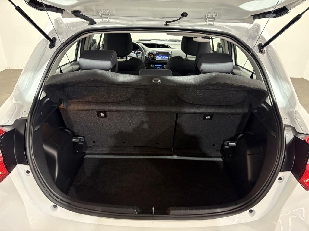 Toyota Yaris 1.5 hybrid active | lage km-stand |