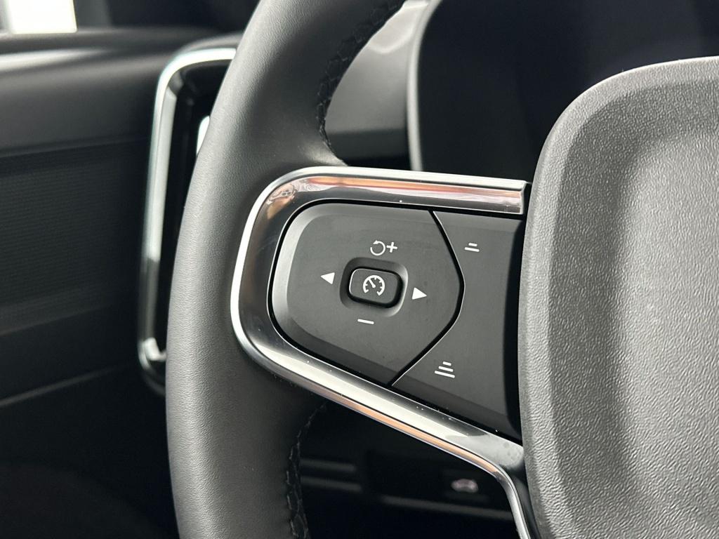 Volvo Ex40 twin motor 409pk plus 82kwh| adap.cruise| camera| stoelverwarmin