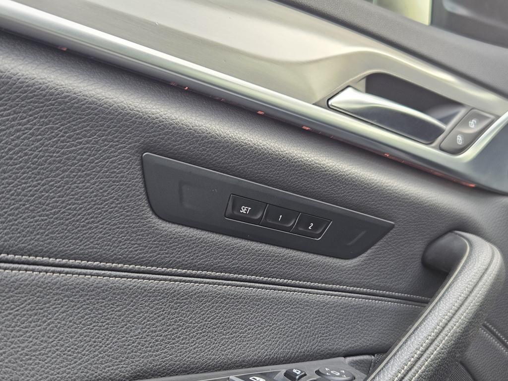 BMW 5 Serie m550i xdrive high executive | head-up | elek. trekhaak