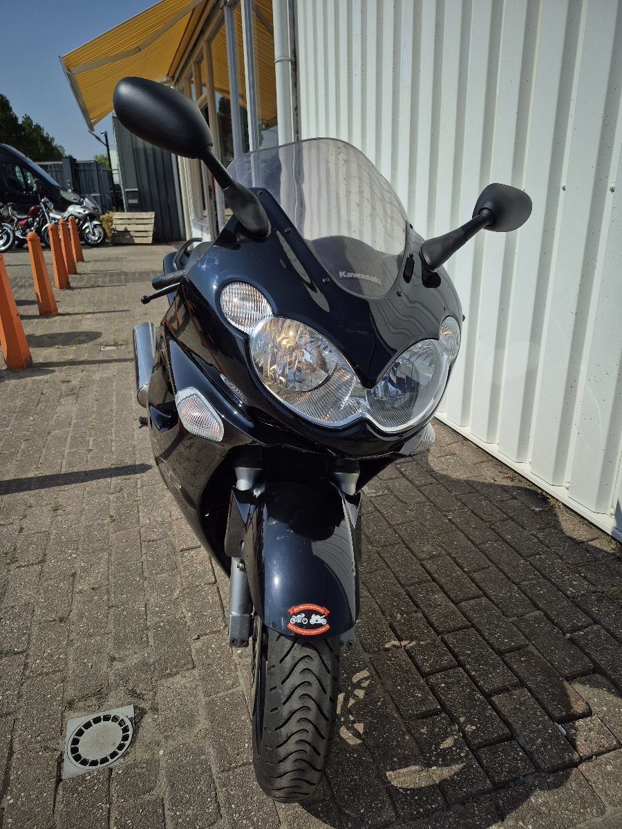 Kawasaki ZZR1200 uit 2004, sportieve toermotor
