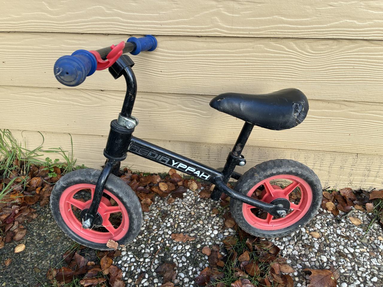 Heerlijk loopfietsje