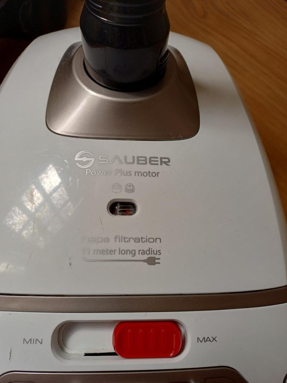 SAUBER COMPACTE STOFZUIGER POWER PLUS MOTER