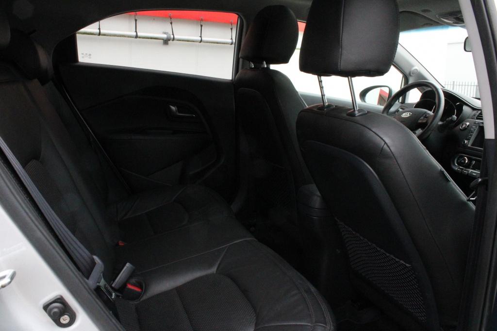 Kia Rio leder interieur / open dak 1.4 cvvt super pack
