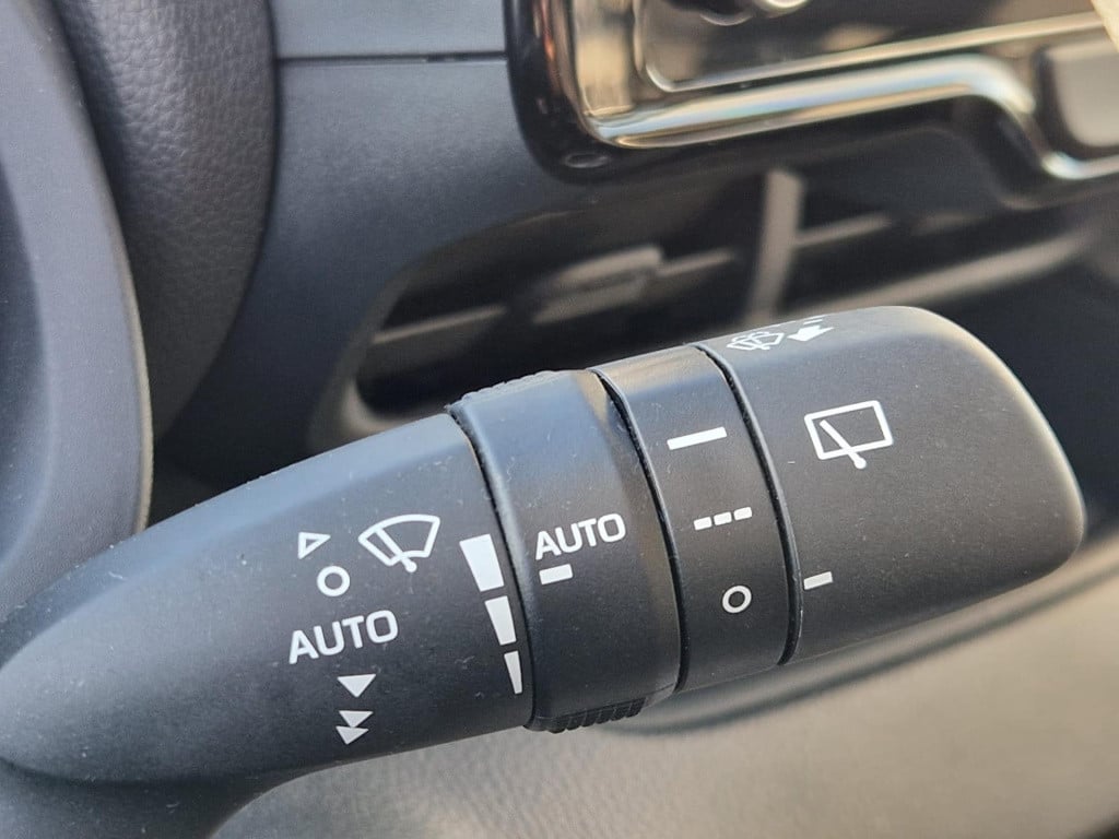 Toyota Yaris 1.5 hybrid first edition | automaat | adaptieve cruise control