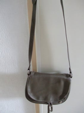 Te koop leuke schoudertas.(nieuw).