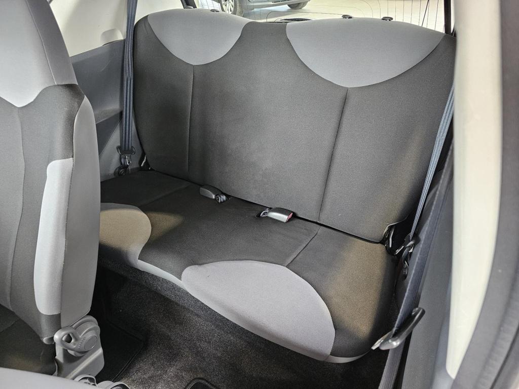 Peugeot 107 1.0-12v xr