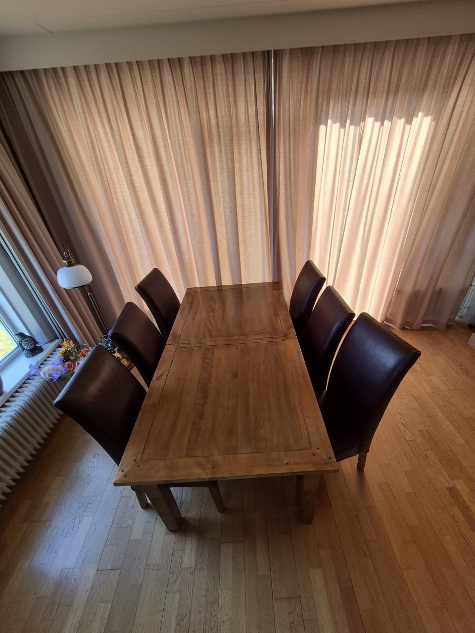 Kersenhouten eerhoek