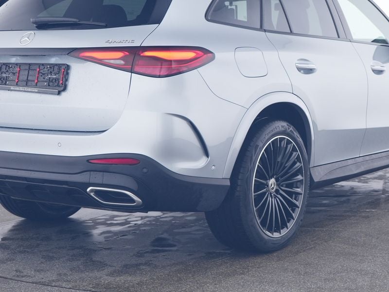 Mercedes-Benz Glc 300e 4matic amg line i niveau regeling i panorama dak i d