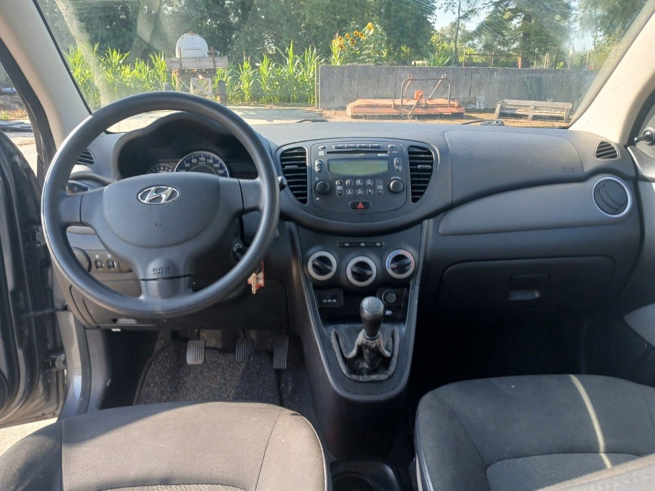 Hyundai l10 2011