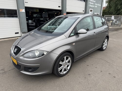 Seat Altea 1.6i Stylance 5 deurs AIRCO NAP ! ! !