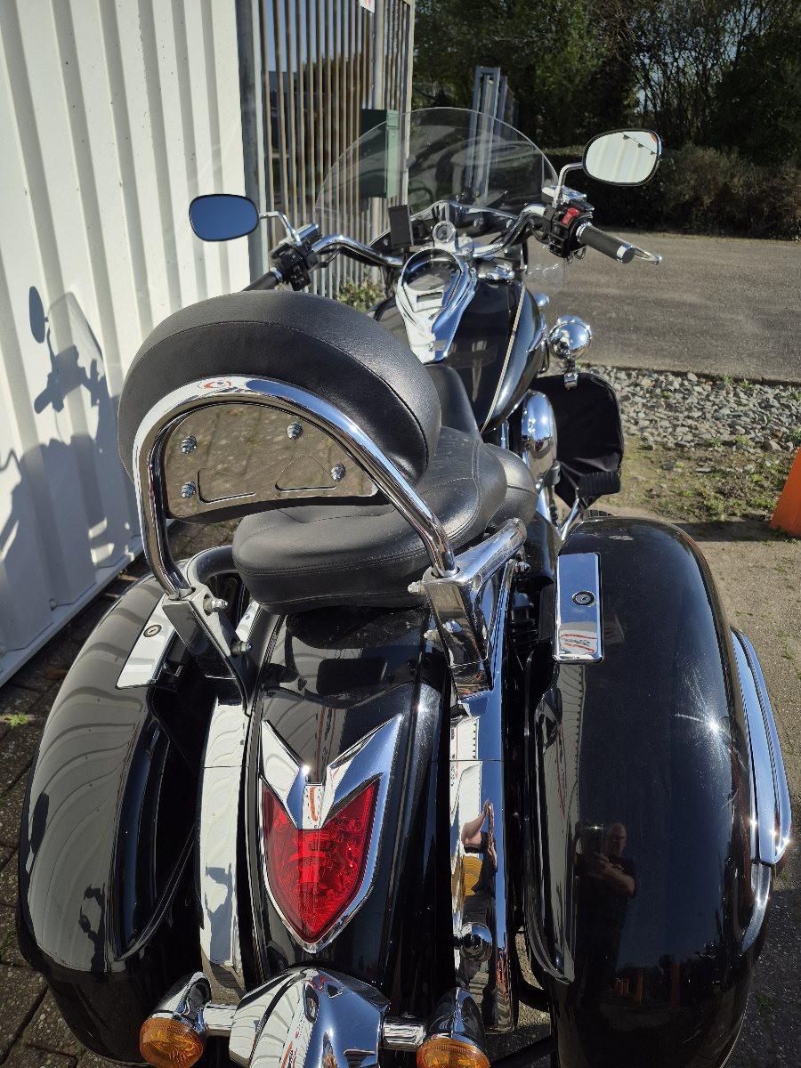 Kawasaki Vulcan 1700 Classic tourer