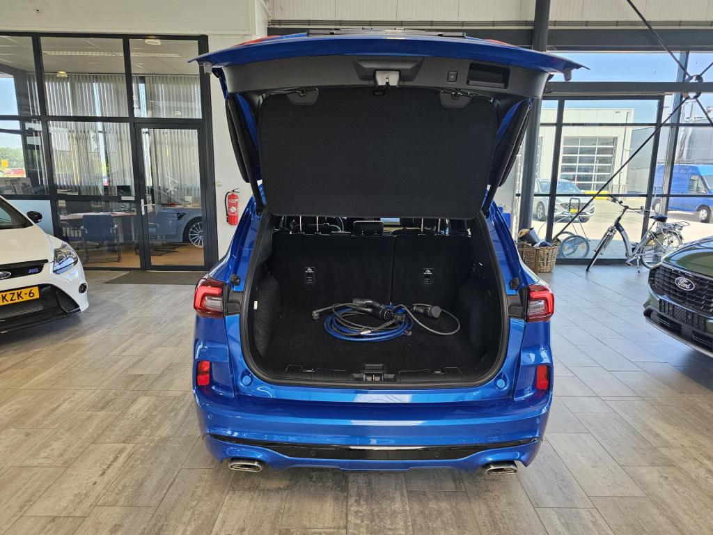 Ford Kuga st-line x 2.5 phev 243pk