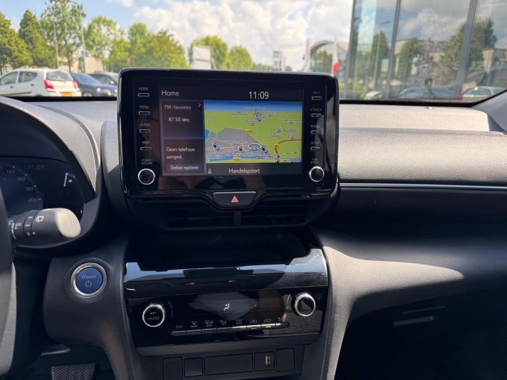 Toyota Yaris Cross 1.5 hybrid business